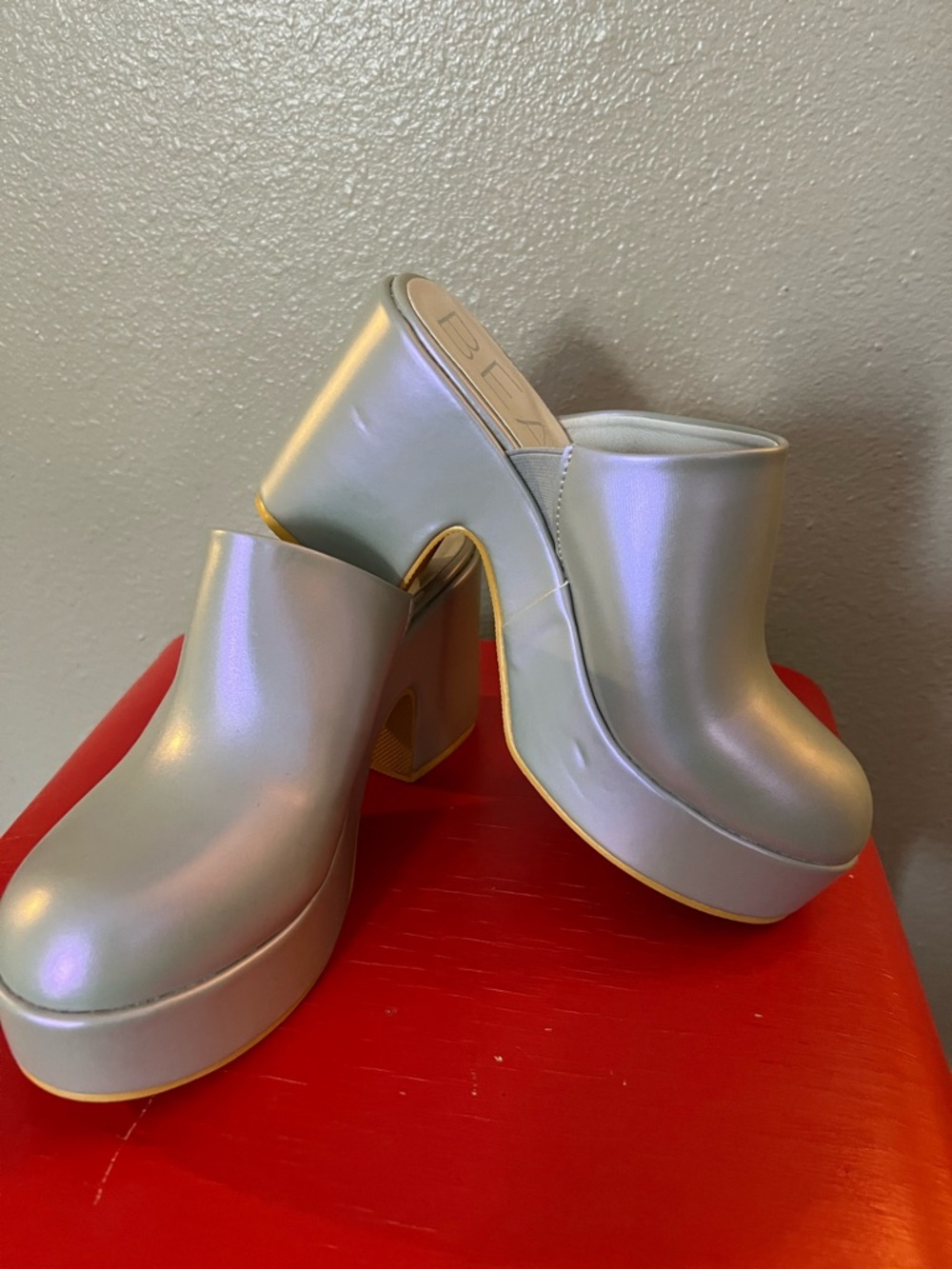 Matisse Iridescent Silver Platform Mule Clogs